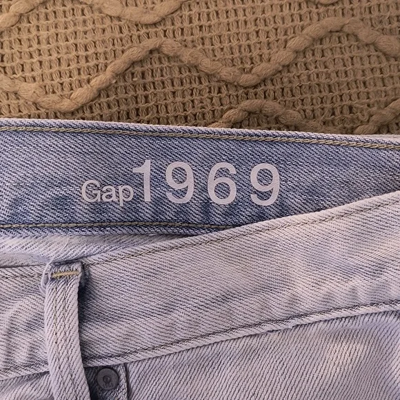 Women's Gap shorts - Picture 4 of 4